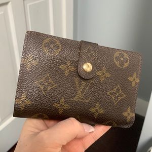 1997 authentic Louis Vuitton kisslock USED
